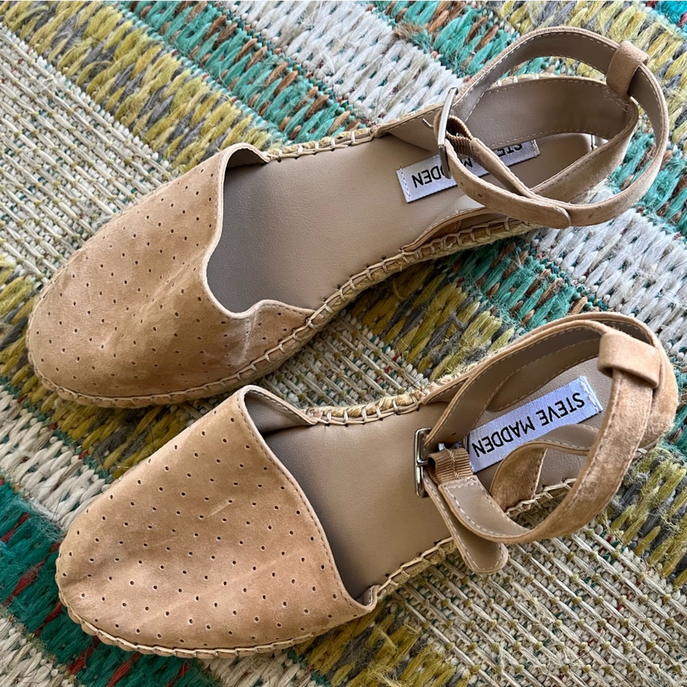 NWOT Steve Madden Shoes